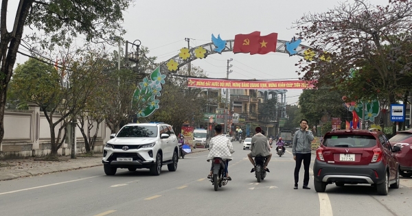 Phú Thọ: Huyện Hạ Hoà rực rỡ cờ hoa mừng Đảng, mừng Xuân
