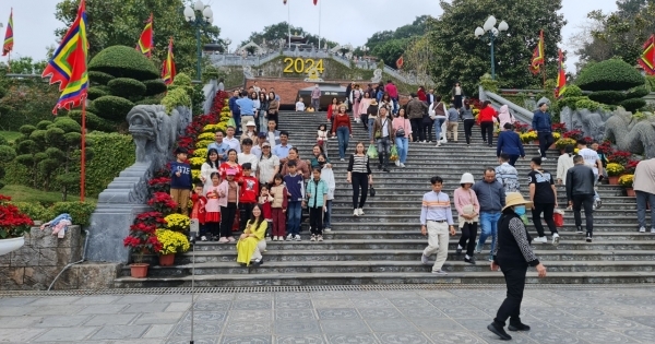 Quảng Ninh đón hơn 800.000 nghìn lượt du khách trong 7 ngày