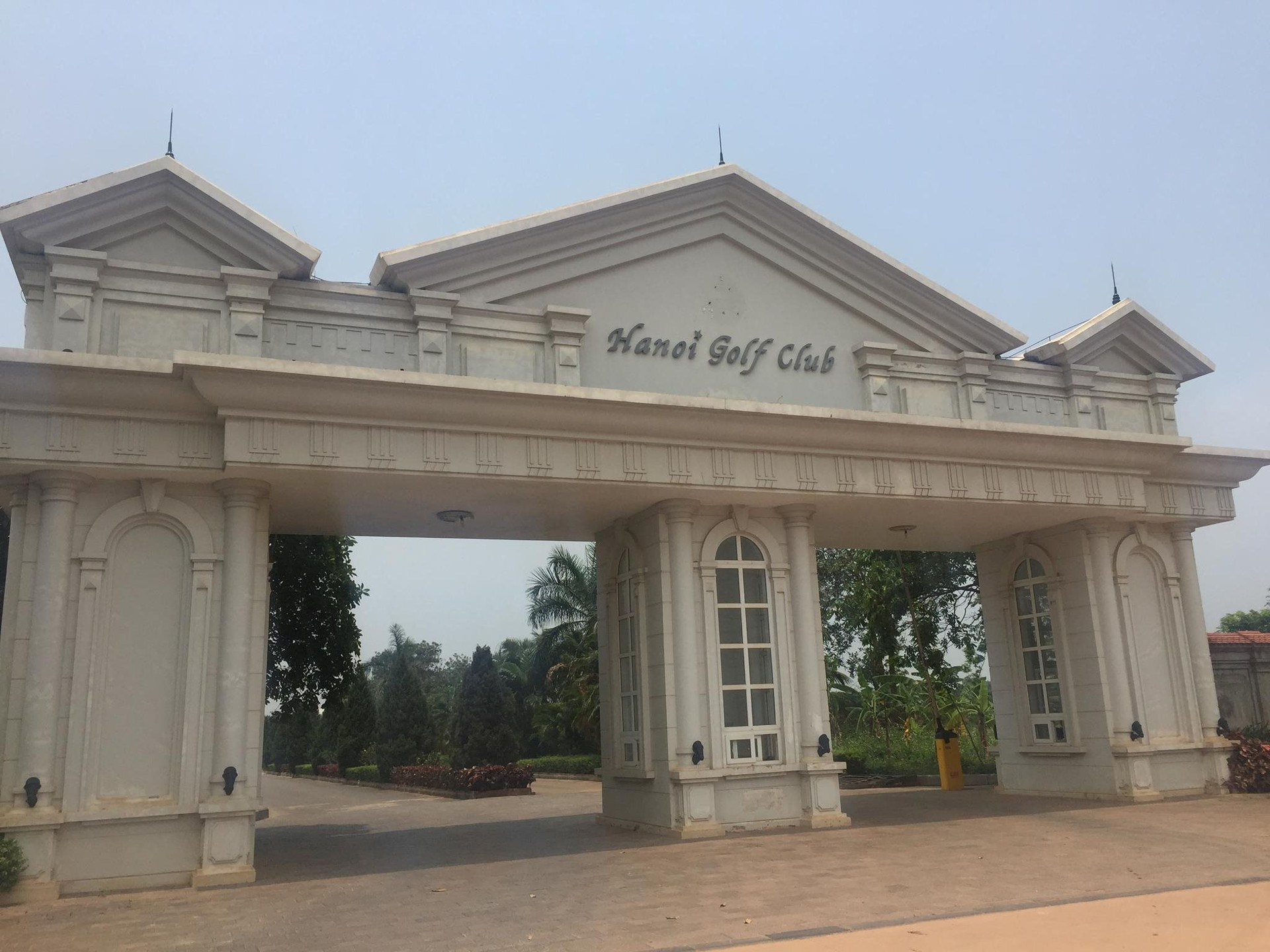 Công Ty Cổ Phần Sân Golf Hà Nội bị xử phạt vì vi phạm Luật Bảo vệ môi trường, Luật Tài nguyên nước