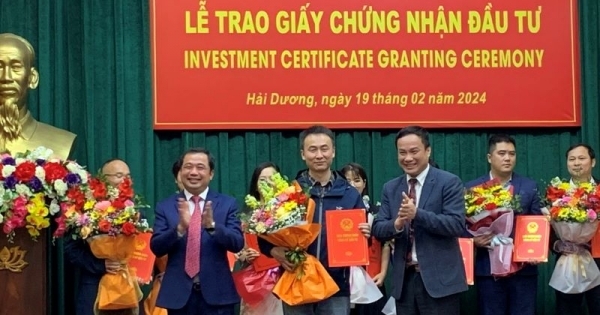 Hải Dương: Trao giấy chứng nhận đăng ký đầu tư cho nhiều dự án lớn