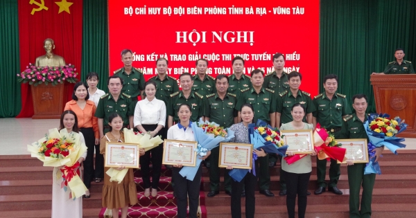 Trao giải Cuộc thi tìm hiểu về Biên phòng Việt Nam