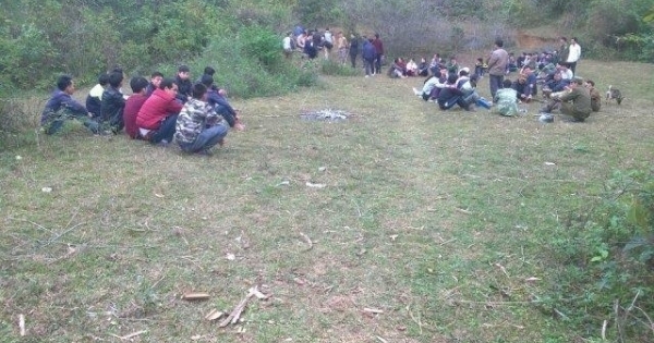 Lạng Sơn: Chồng chém vợ tử vong rồi trốn lên núi