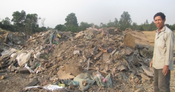 Chùm ảnh: Kinh hoàng rác thải tràn ngập Khu kinh tế Vũng Áng