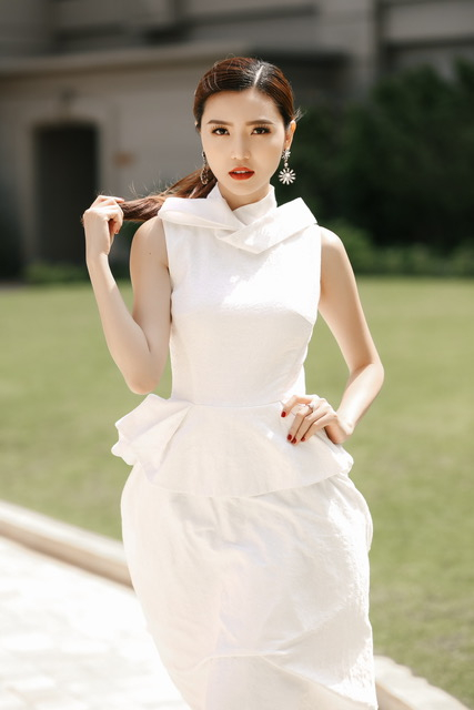 Hoa hậu Ngọc Duy&ecirc;n tinh kh&ocirc;i chấm thi Miss Tourism ở Vũng T&agrave;u