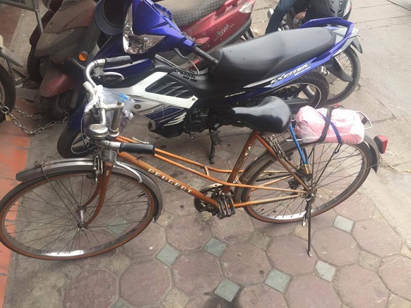 Chiếc xe đạp c&oacute; trị gi&aacute; hơn 10 triệu đồng bị kẻ gian c&oacute; h&agrave;nh ăn cắp.