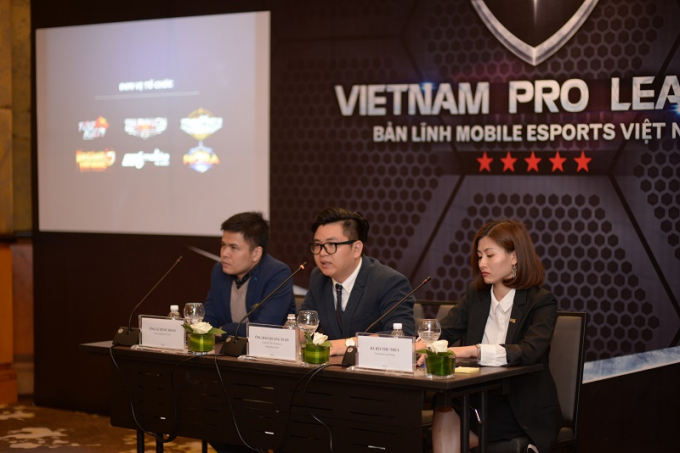 C&aacute;c game thủ chuẩn bị tranh t&agrave;i Vietnam Pro League 2017