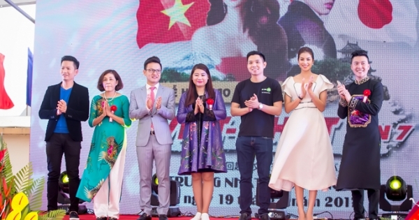 Hoa hậu Phạm Hương đẹp rạng ngời trong sự kiện giao lưu văn hoá Việt - Nhật