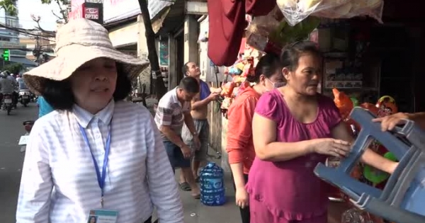 Nữ chủ tịch phường đòi vỉa hè ở Sài Gòn: 