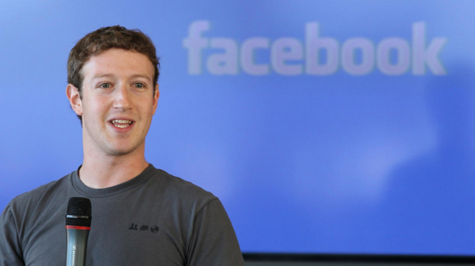 Mark Zuckerberg - người s&aacute;ng lập mạng x&atilde; hội Facebook c&oacute; thể sẽ sang Việt Nam tham gia APEC 2017.