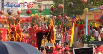 Bình Dương: Hàng ngàn người nhộn nhịp dự hội chùa Bà cầu an