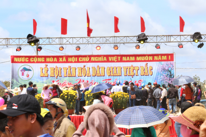 Lễ hội mang đậm n&eacute;t văn h&oacute;a d&acirc;n gian Việt Bắc.