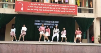 [Clip]: Mãn nhãn với màn biểu diễn của nữ sinh trường THPT Đoàn Kết