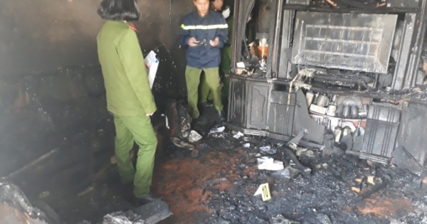Khám nghiệm hiện trường vụ cháy làm 5 người tử vong ở Lâm Đồng