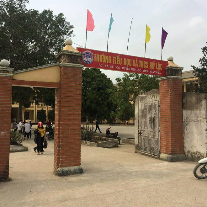 Trường tiểu học Mỹ Lộc, huyện Hậu Lộc nơi c&oacute; b&eacute; trai tử vong.