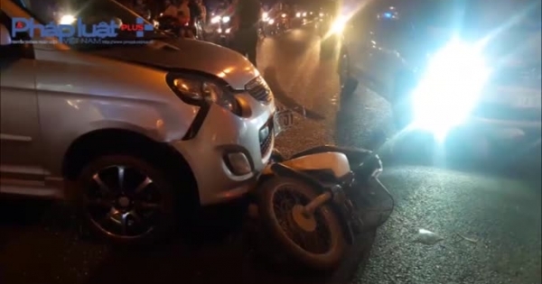 Bình Dương: Ô tô tông hàng loạt xe máy, nhiều người bị thương