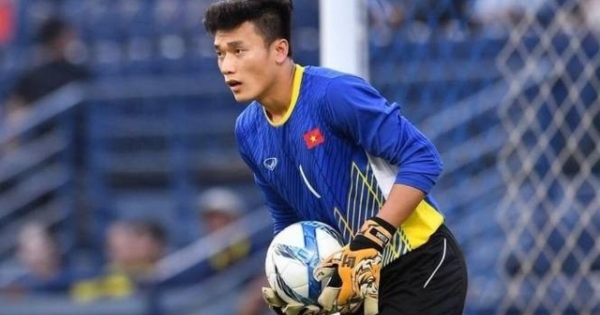 Thủ môn Bùi Tiến Dũng có cơ hội bắt chính ở đội tuyển Việt Nam?