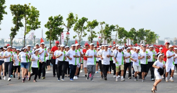 Đà Nẵng: 4.000 người tham gia Ngày chạy Olympic vì sức khỏe toàn dân
