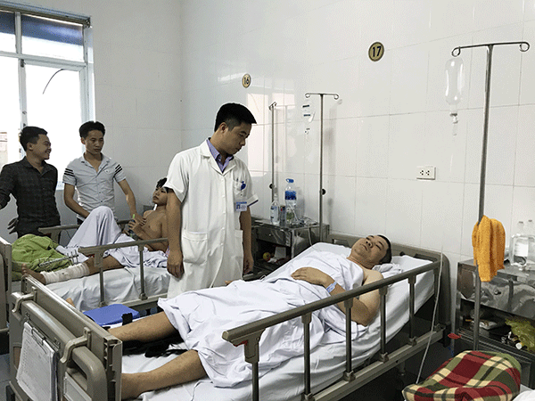 Phụ xe L&ecirc; Như Trường đang được điều trị t&iacute;ch cực tại Bệnh viện Việt Đức