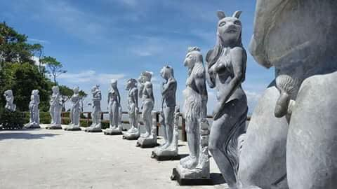 &nbsp;H&igrave;nh ảnh những bức tượng tượng trưng cho 12 con gi&aacute;p đặt tại đảo H&ograve;n Dấu.