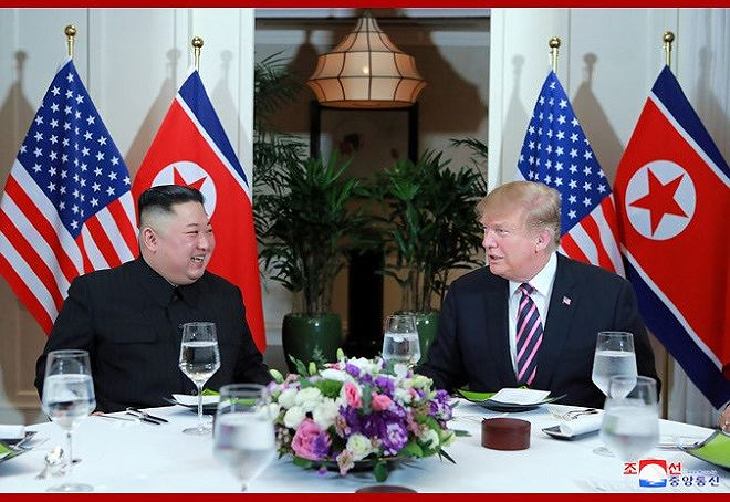 &Ocirc;ng Trump chia sẻ cảm nhận về Chủ tịch Kim sau thượng đỉnh tại H&agrave; Nội