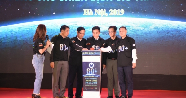 Hà Nội hưởng ứng chiến dịch Giờ trái đất 2019