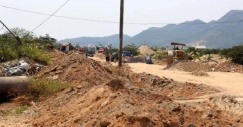 Khánh Hòa: Tháo dỡ 11 công trình trái phép trong Khu đô thị Hoàng Long