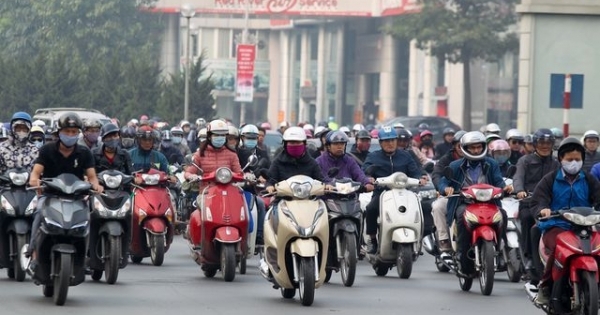 “Không nên cấm xe máy trên toàn tuyến đường Nguyễn Trãi hoặc Lê Văn Lương”