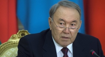 Tổng thống Kazakhstan từ chức sau 30 năm cầm quyền