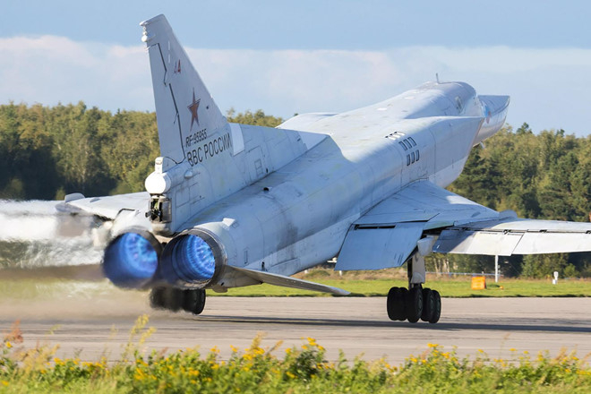 M&aacute;y bay n&eacute;m bom Tu-22M3 của qu&acirc;n đội Nga. (Ảnh:&nbsp;Wikimedia Commons).