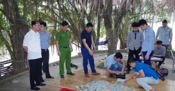 Hưng Yên: Triệt phá sới bạc khủng, bắt giữ 42 "con bạc" thu gần 400 triệu đồng