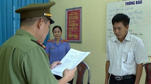 Nóng: Một thiếu tá công an tỉnh bị tước danh hiệu trong vụ gian lận điểm thi ở Sơn La