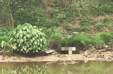 Phát hiện thi thể nam đang phân hủy trên sông Nhuệ
