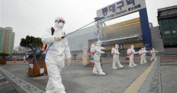 Tổng thống Hàn Quốc: Chính phủ đang dốc toàn lực đối phó dịch Covid-19