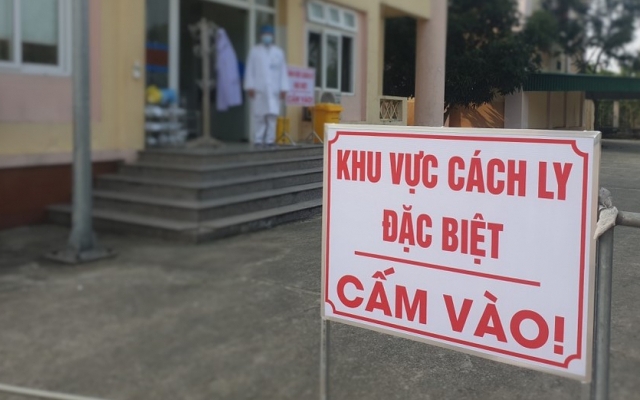 Để người đang cách ly tới khách sạn dự đám cưới, một Chủ tịch phường ở Hà Tĩnh bị phê bình
