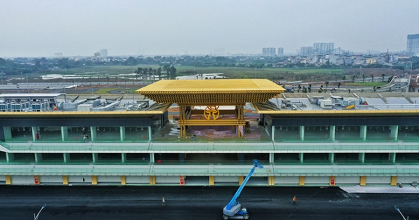 Tìm hiểu quá trình xây dựng khán đài đường đua F1 tại Hà Nội