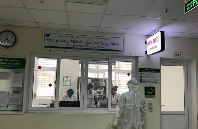 Việt Nam: Gần 30.000 người phải theo dõi y tế