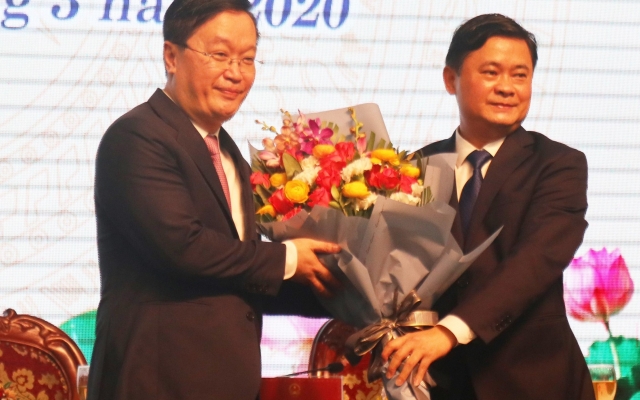 Ông Nguyễn Đức Trung giữ chức Chủ tịch UBND tỉnh Nghệ An