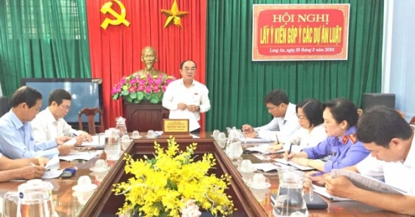 Đoàn Đại biểu Quốc hội tỉnh Long An lấy ý kiến sửa đổi Dự thảo Luật