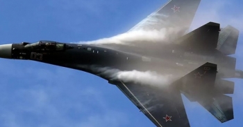 Tiêm kích Su-35 hộ tống Bộ trưởng Quốc phòng Nga tới chiến trường Syria