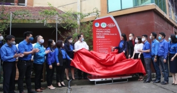 Thanh niên Hà Nội tích cực hỗ trợ khu cách ly, lắp 100 bồn rửa tay miễn phí