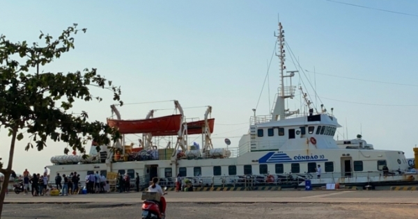Tuyên truyền phòng dịch Covid 19 tại cửa khẩu cảng Vũng Tàu