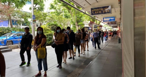 Gần 200 công dân Việt bị kẹt tại Singapore: Niềm tin 