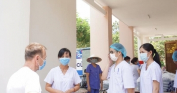 Sức khoẻ 56 nhân viên y tế tại ổ dịch Bệnh viện Bình Chánh giờ ra sao?