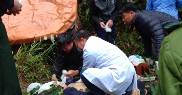Vụ xe bán tải lao xuống vực sâu tại Nghệ An: Có hai nạn nhân là Thanh tra huyện
