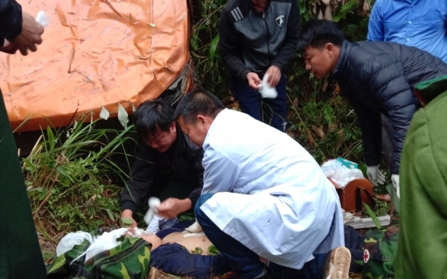 Vụ xe bán tải lao xuống vực sâu tại Nghệ An: Có hai nạn nhân là Thanh tra huyện