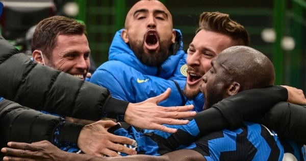 Không thể cản “cơn lốc xanh” Inter Milan tại Serie A