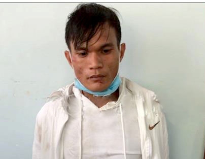 Tổ tuần tra giao thông CA huyện Nhơn Trạch bắt nóng đối tượng vận chuyển heroin