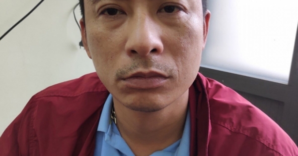 Quảng Ninh: Khởi tố đối tượng say rượu, túm cổ áo đánh 2 cảnh sát giao thông