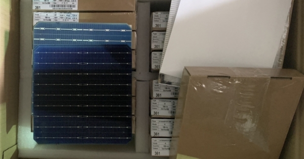 Giám đốc Công ty Hà Nội Solar Technology bị khởi tố tội buôn lậu