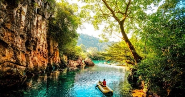 Tận hưởng tuyệt tác Sông Chày - Hang Tối giữa lòng di sản Phong Nha
